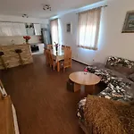 Ljubo * Σπλιτ