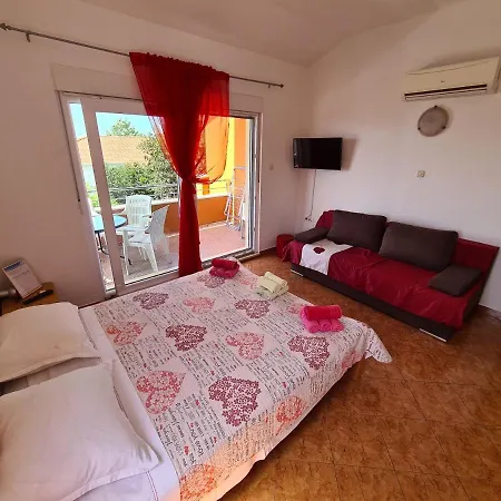Ljubo Apartamento