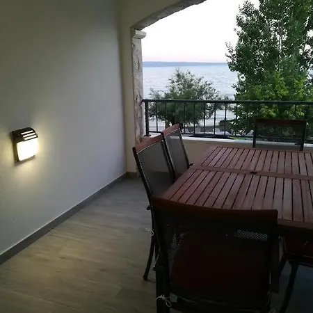 Ljubo