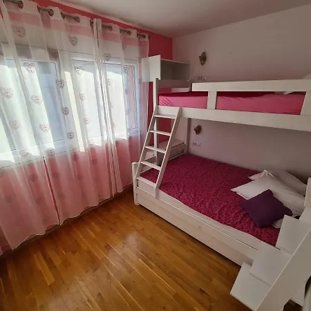 Ljubo *