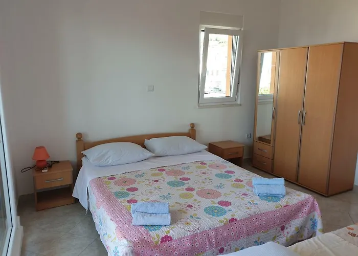 Ljubo Διαμέρισμα Σπλιτ